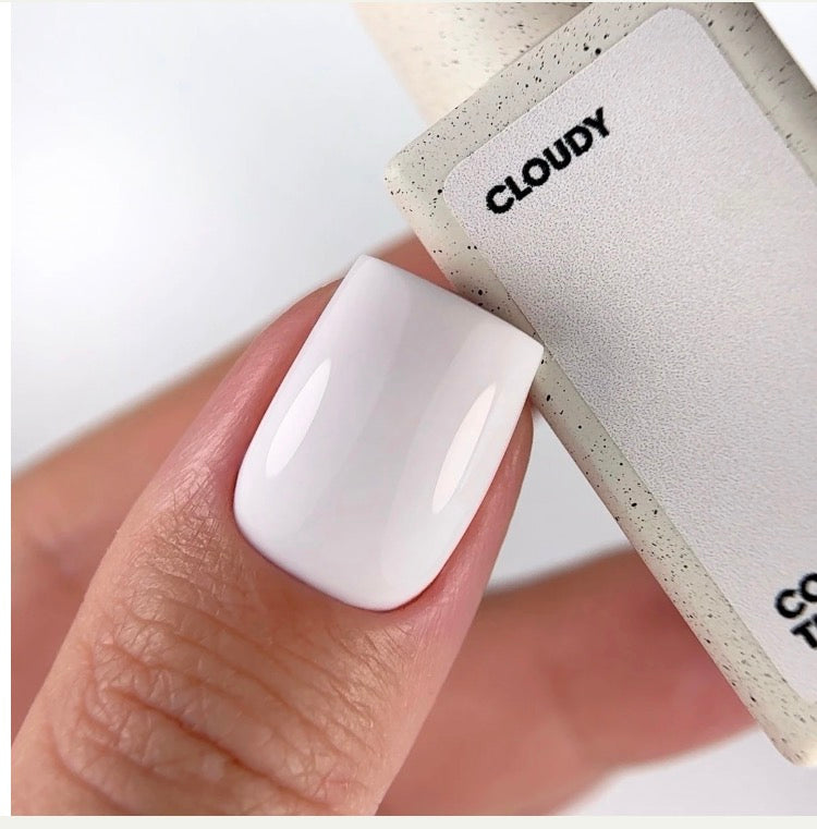 COLOR OF THE MONTH Cloudy 10ml