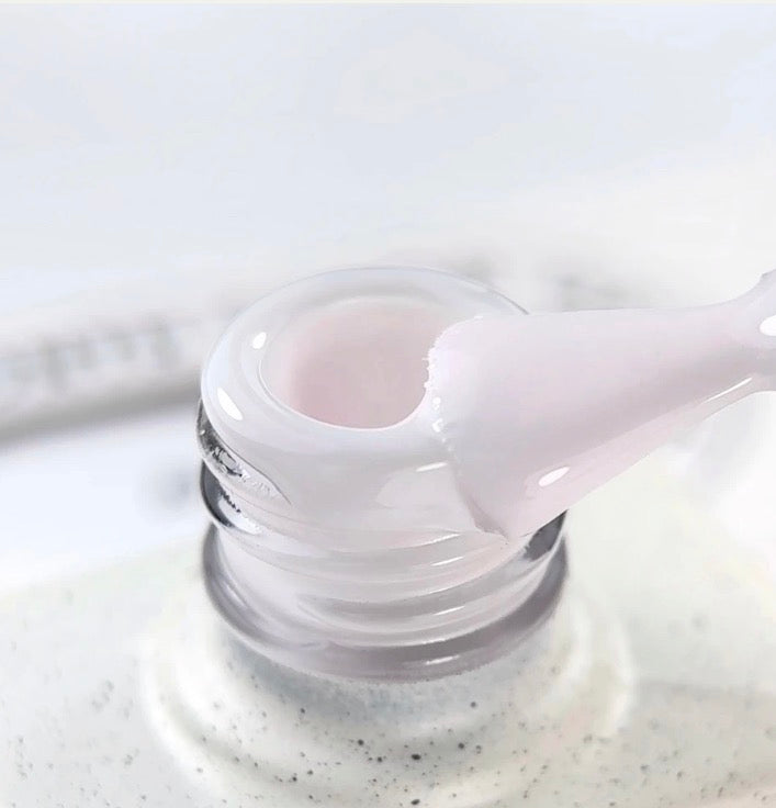 COLOR OF THE MONTH Cloudy 10ml