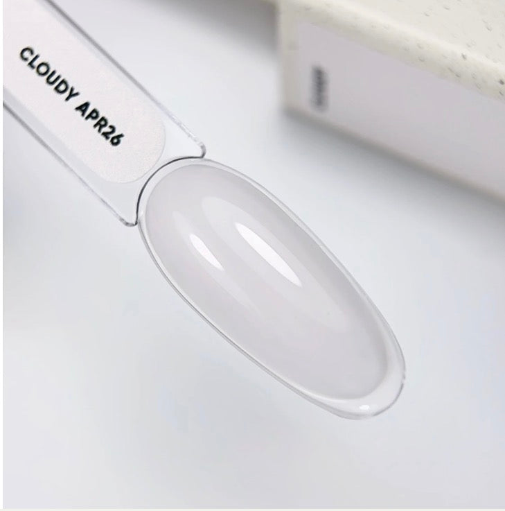 COLOR OF THE MONTH Cloudy 10ml