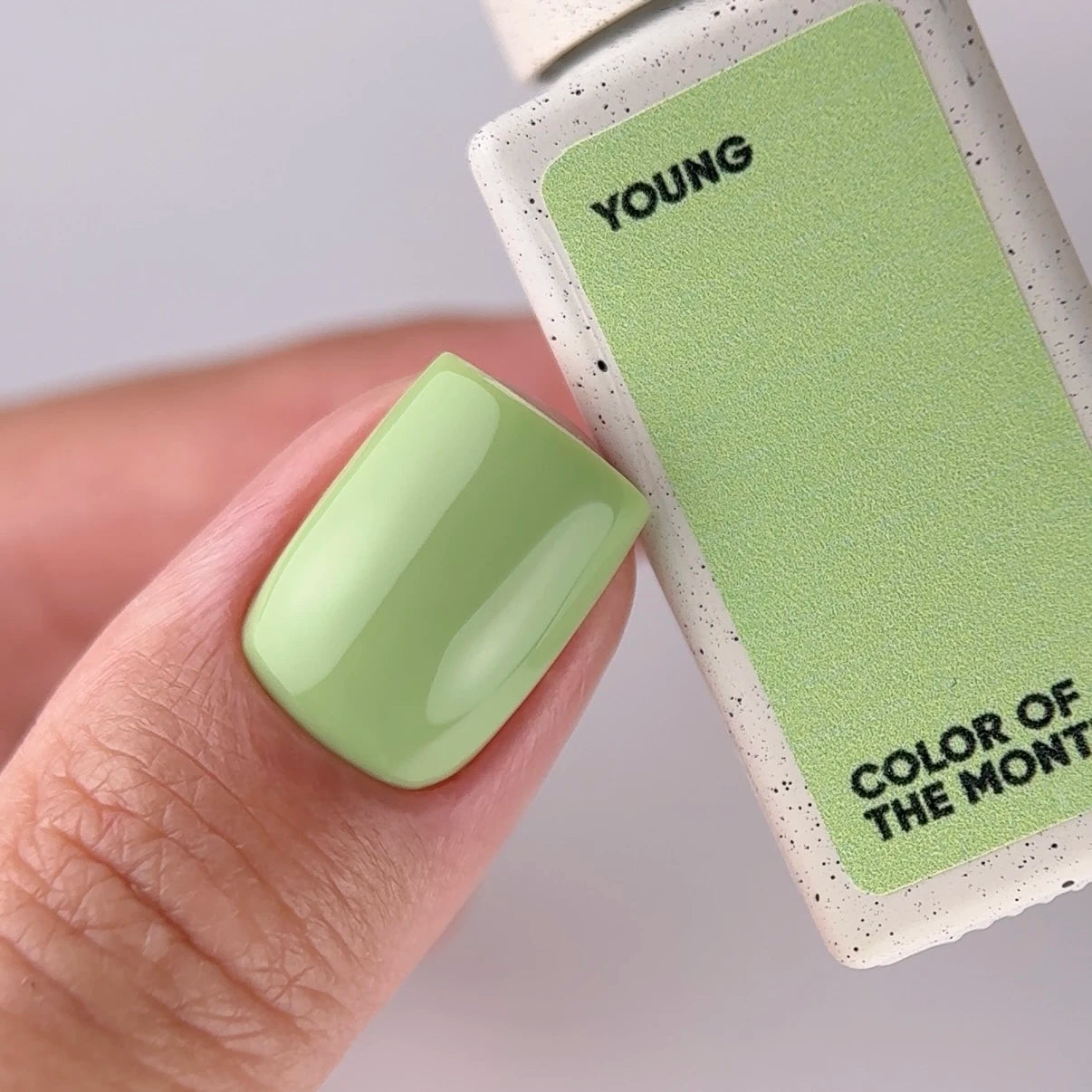 Color of the month May 2026 Young 10 ml
