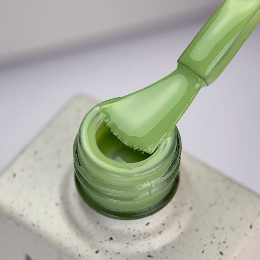 Color of the month May 2026 Young 10 ml