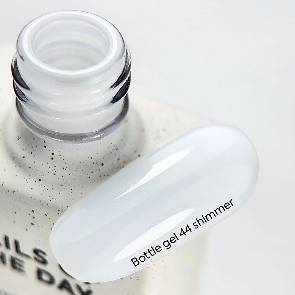 NAILSOFTHEDAY Bottle gel shimmer