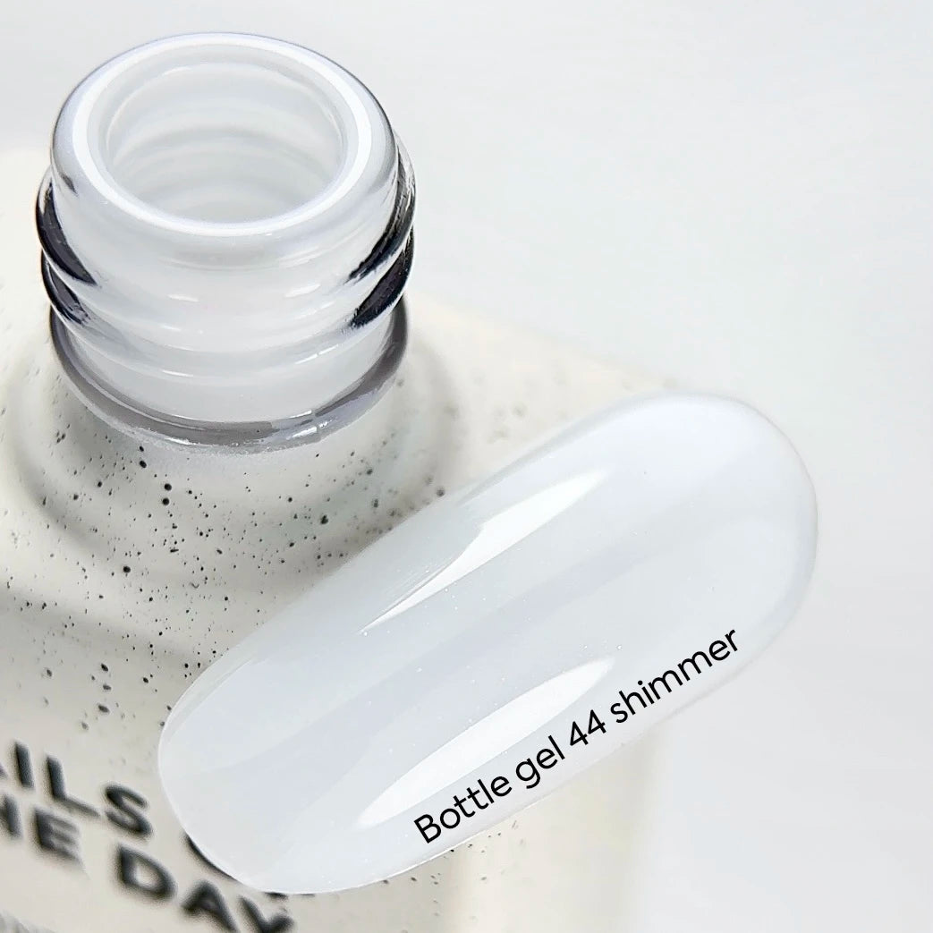 NAILSOFTHEDAY Bottle gel shimmer